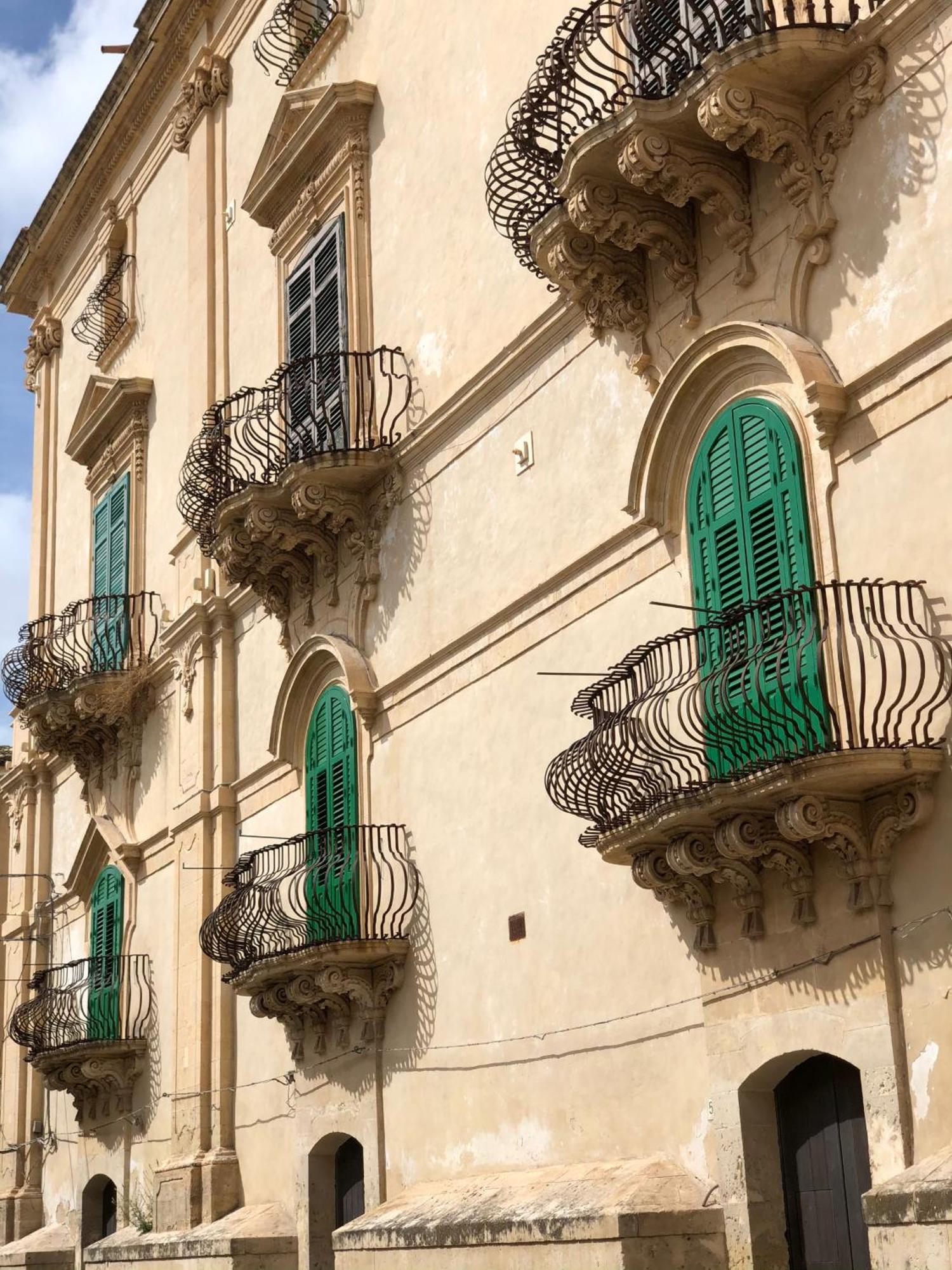 Room 55 Noto Bagian luar foto